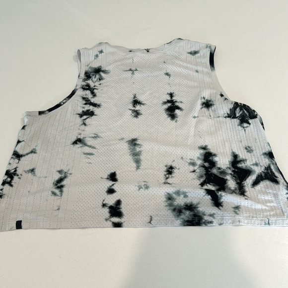 LULULEMON | Tank Top - Deep Coal - Picture 3 of 6